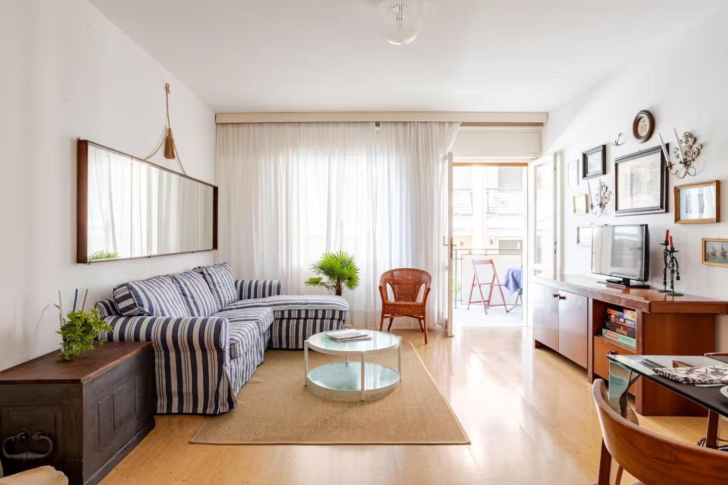 Sunny Home, appartamento in centro e vicino alla spiaggia Grado Esterno foto